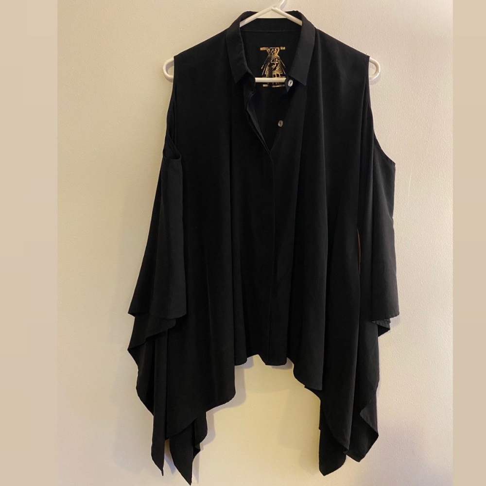 Women’s Asymmetrical Button Down Tank size S